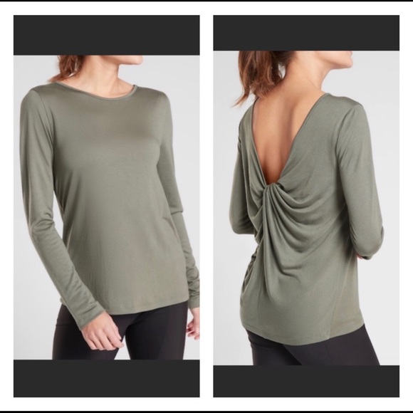 Athleta Tops - EUC- ATHLETA - GEEN LONG SLEEVE TWIST BLOUSE